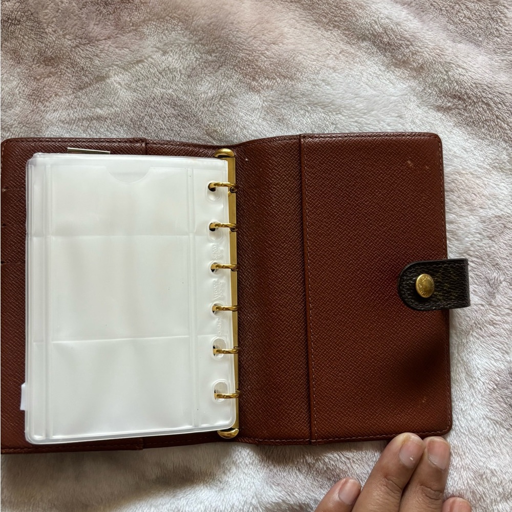 Louis Vuitton PM Agenda - Picture 2 of 6